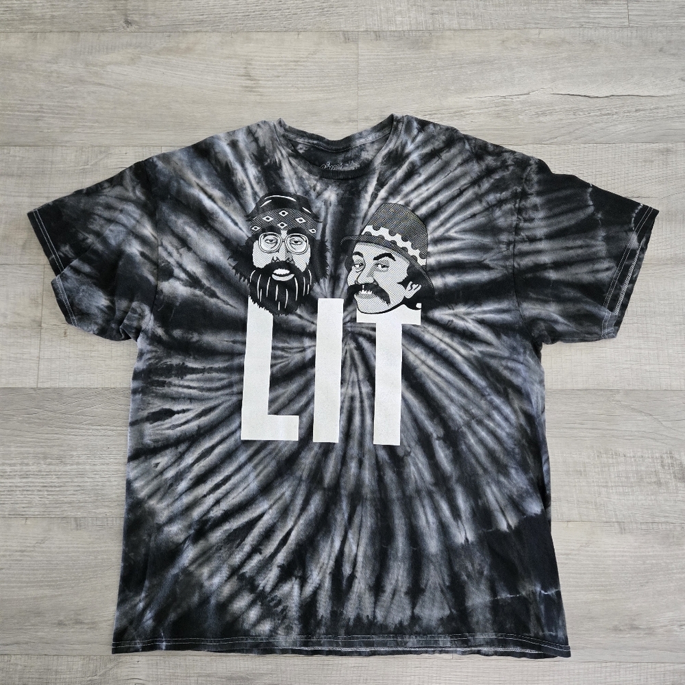 Black and Gray Tie-Dye Graphic T-Shirt